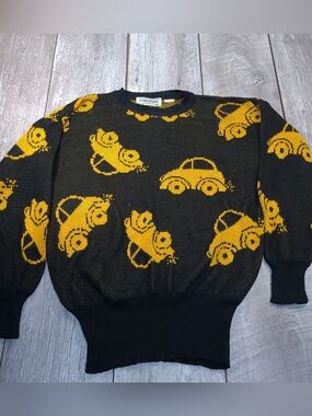 Pakoram stretchy women’s punchbug vehicle  long sleeve sweater top large/xl